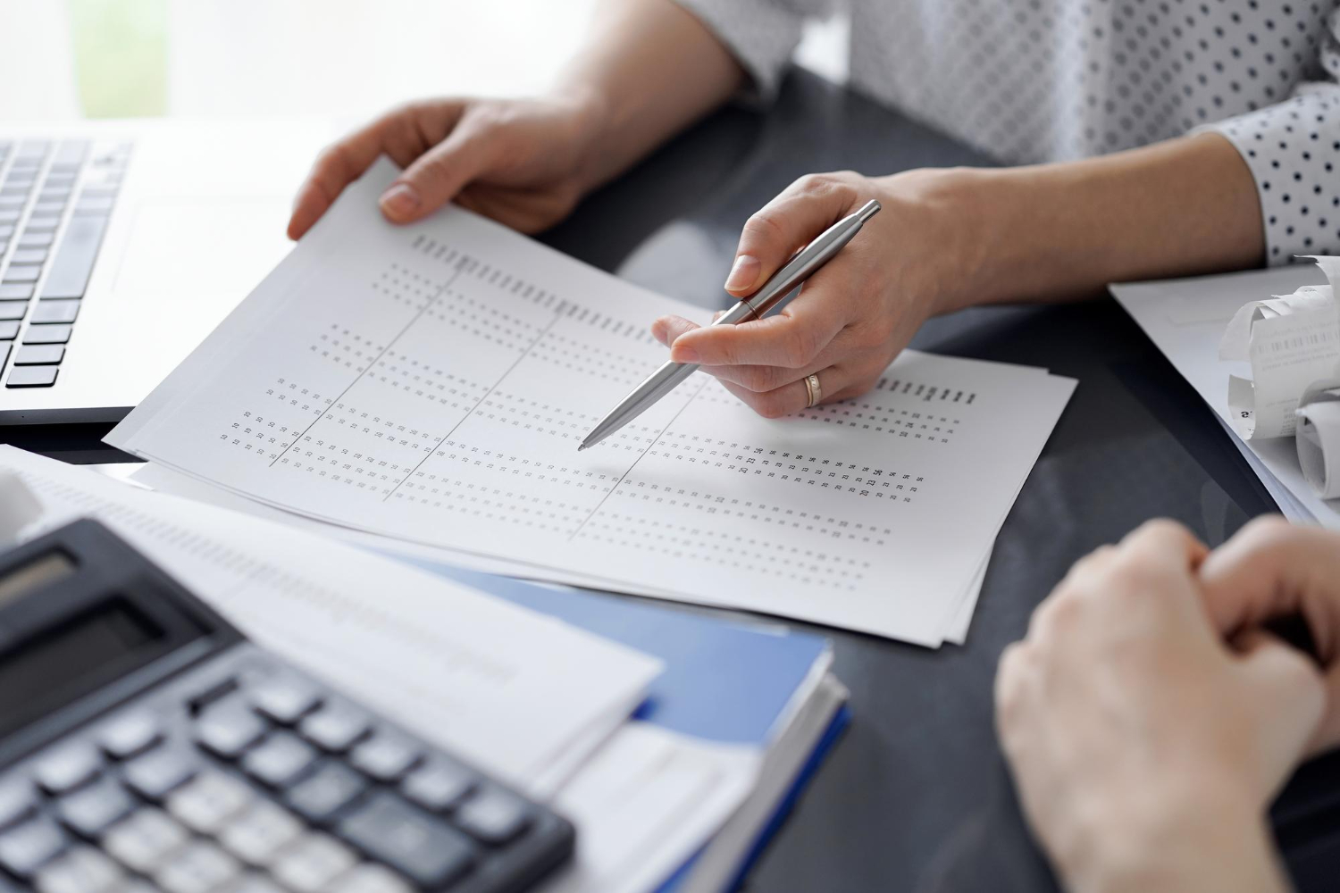 Raport EXODUS i szczegółowa analiza pracy dyplomowej